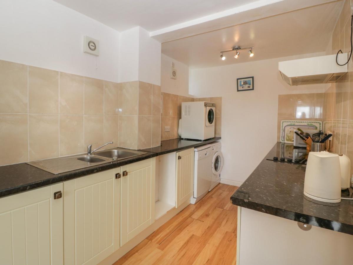 Wheelbarrow Cottage Stoke Prior  ภายนอก รูปภาพ