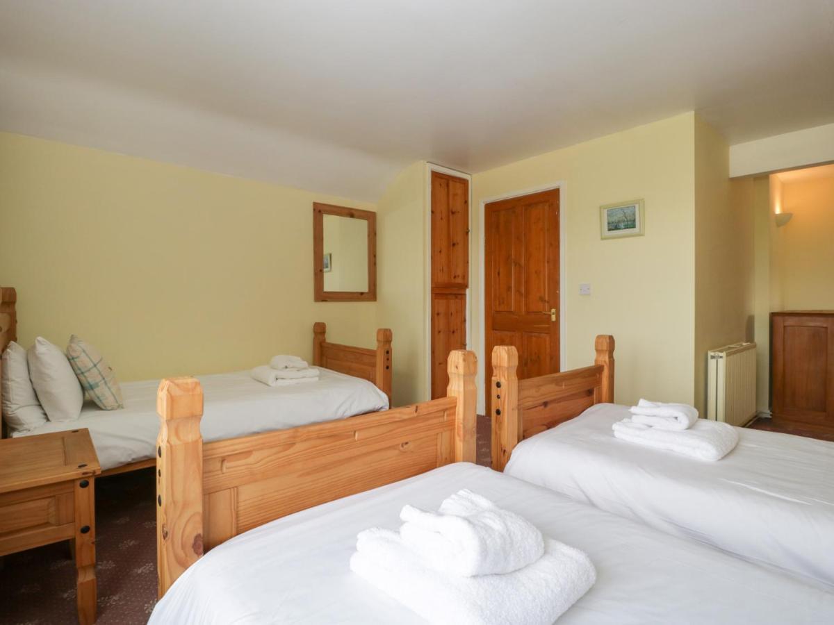 Wheelbarrow Cottage Stoke Prior  ภายนอก รูปภาพ